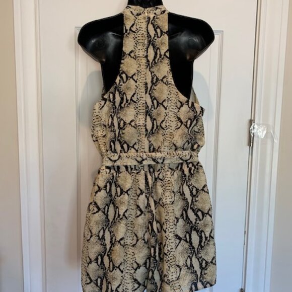 animal print short suit with waist tie - Picture 5 of 5